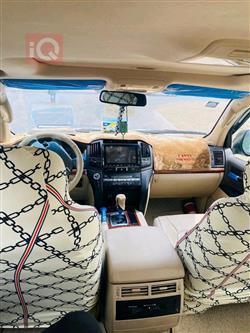 تۆیۆتا لاند کروزەر